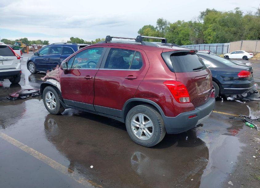 Photo 3 of 2016 Chevrolet Trax LT (VIN 3GNCJPSB0GL266673)