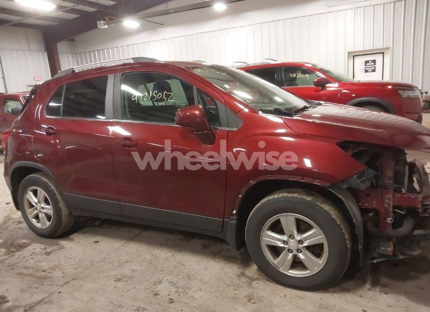 Photo 13 of 2017 Chevrolet Trax LT (VIN 3GNCJPSB0HL222559)