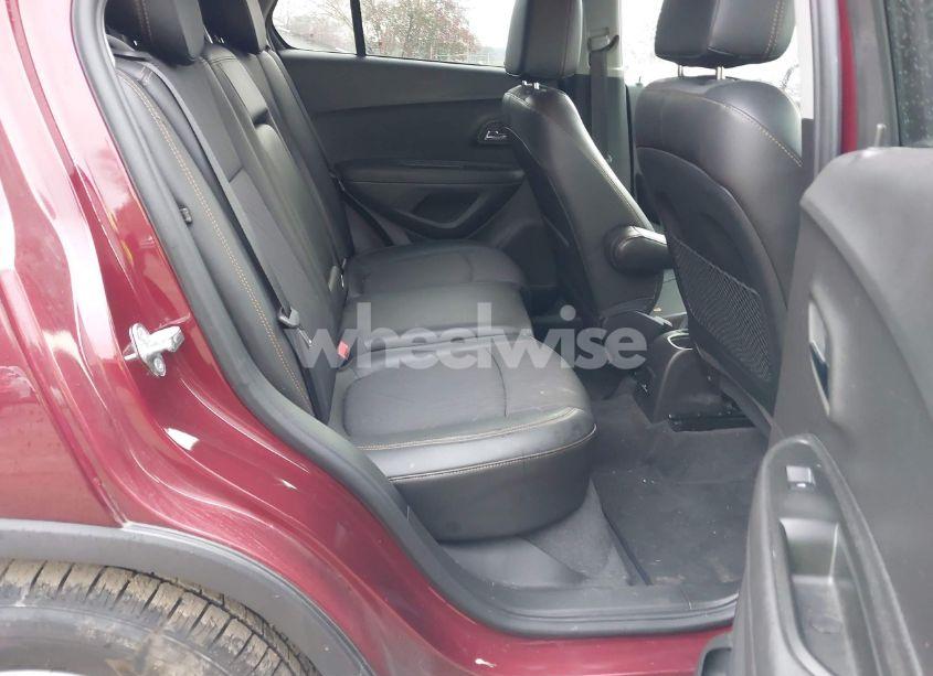 Photo 8 of 2017 Chevrolet Trax LT (VIN 3GNCJPSB0HL276217)