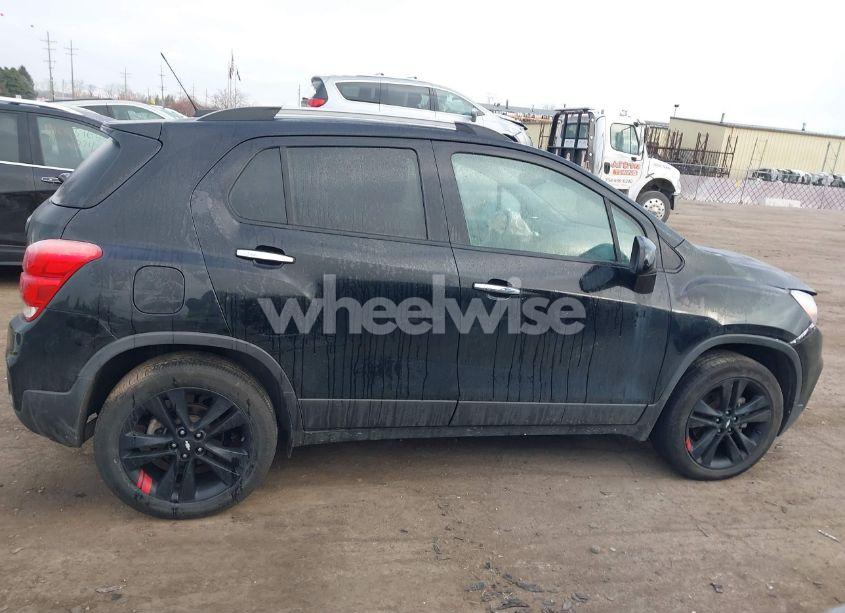 Photo 13 of 2018 Chevrolet Trax LT (VIN 3GNCJPSB0JL178696)