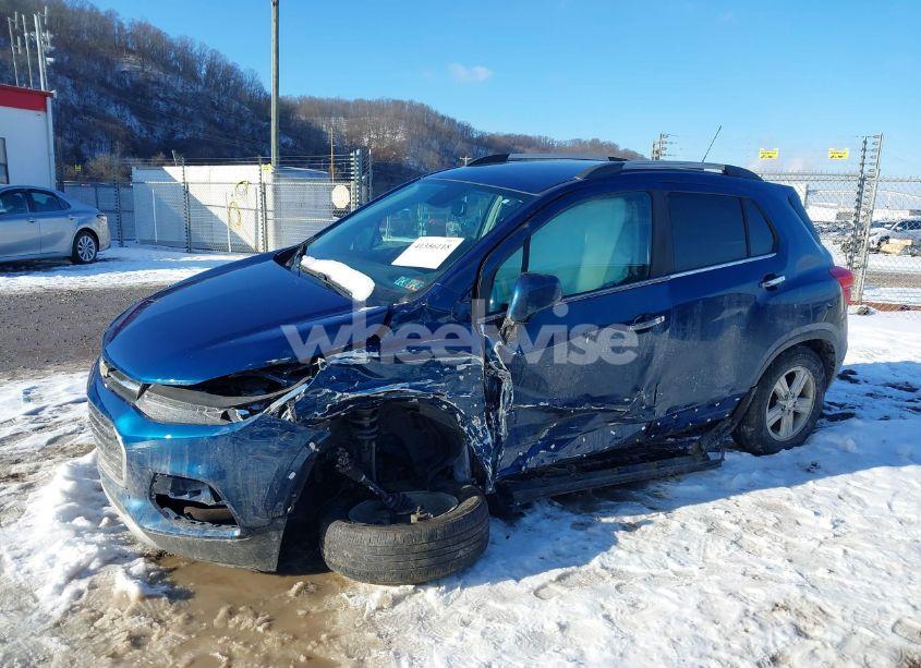 Photo 14 of 2020 Chevrolet Trax AWD LT (VIN 3GNCJPSB0LL241296)