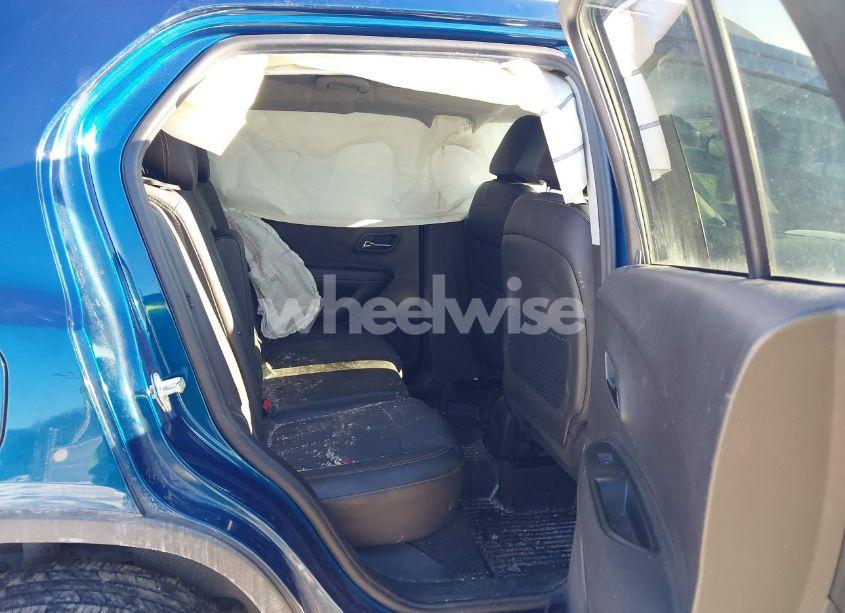 Photo 8 of 2020 Chevrolet Trax AWD LT (VIN 3GNCJPSB0LL241296)