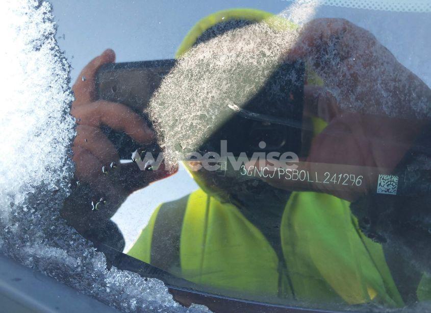 Photo 9 of 2020 Chevrolet Trax AWD LT (VIN 3GNCJPSB0LL241296)