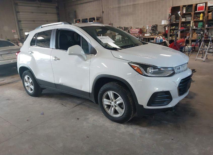 2020 Chevrolet Trax AWD LT (VIN 3GNCJPSB0LL281927) main photo