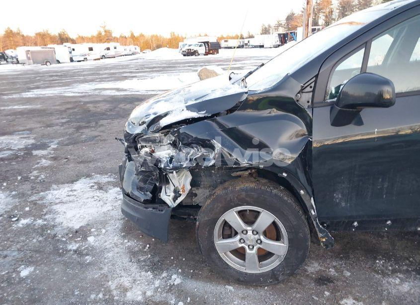 Photo 13 of 2015 Chevrolet Trax 1LS (VIN 3GNCJPSB1FL251808)