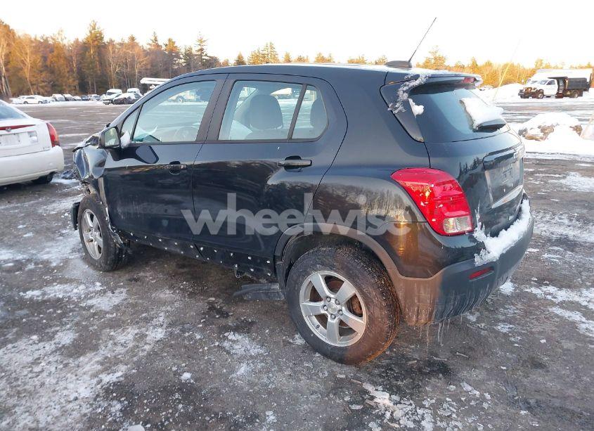 Photo 3 of 2015 Chevrolet Trax 1LS (VIN 3GNCJPSB1FL251808)