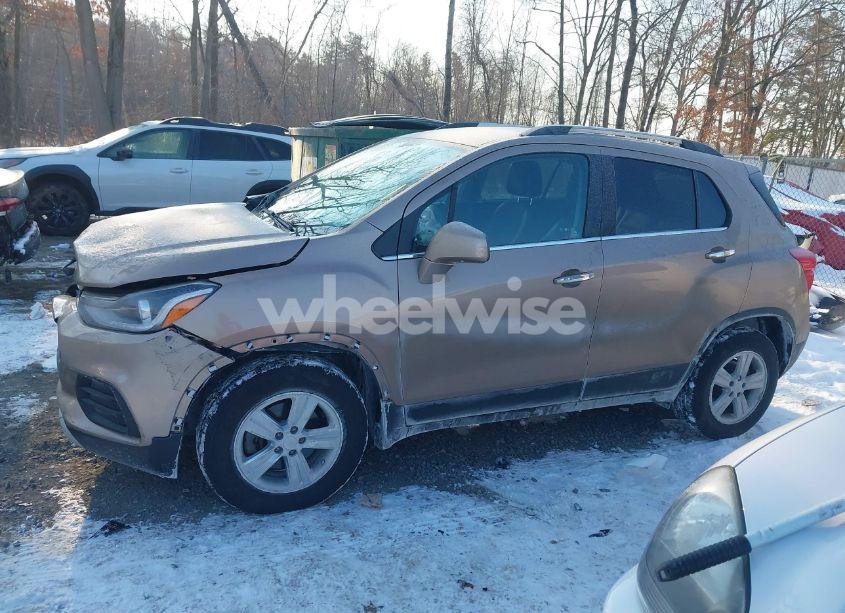 Photo 14 of 2018 Chevrolet Trax LT (VIN 3GNCJPSB1JL204447)
