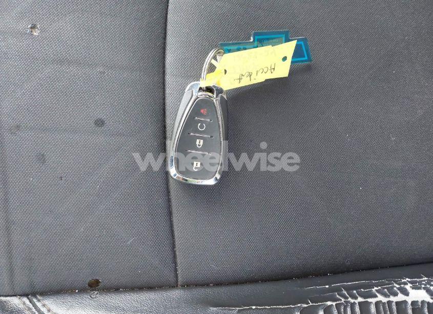 Photo 11 of 2018 Chevrolet Trax LT (VIN 3GNCJPSB1JL380558)