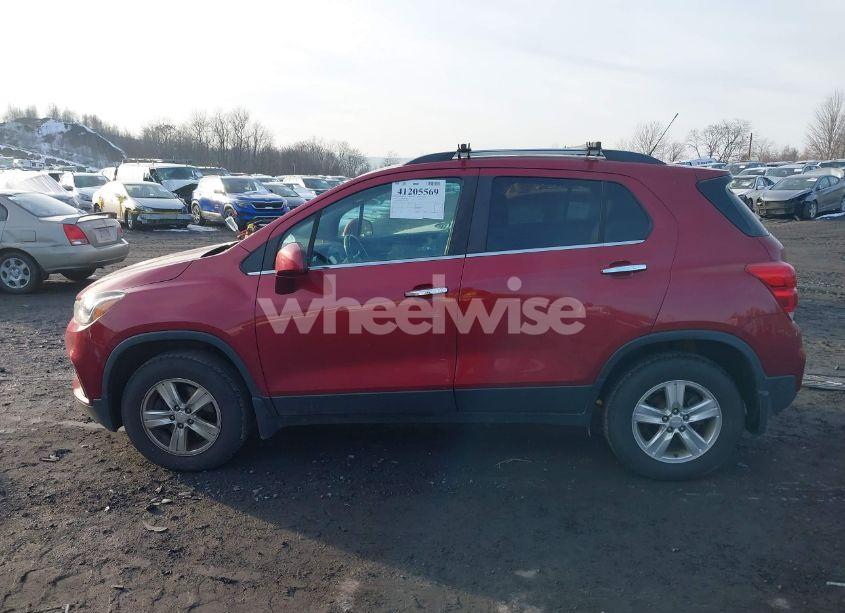Photo 14 of 2018 Chevrolet Trax LT (VIN 3GNCJPSB1JL380558)