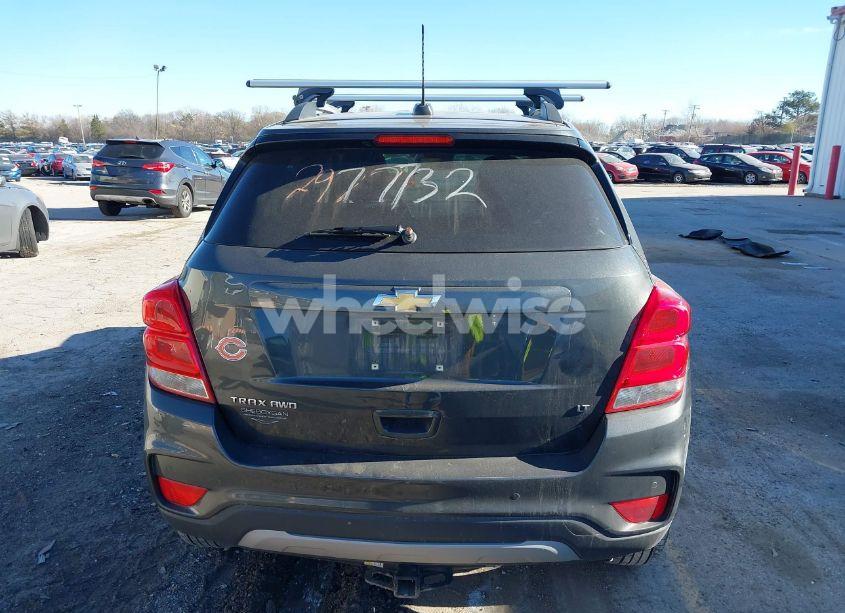 Photo 15 of 2018 Chevrolet Trax LT (VIN 3GNCJPSB1JL384206)