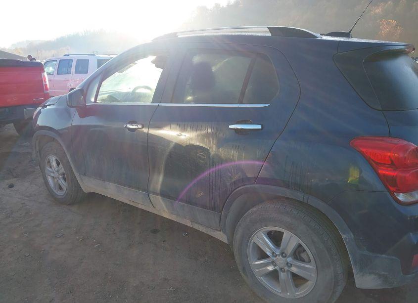 Photo 15 of 2019 Chevrolet Trax LT (VIN 3GNCJPSB1KL154151)