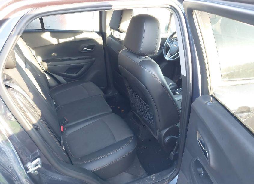 Photo 8 of 2019 Chevrolet Trax LT (VIN 3GNCJPSB1KL154151)