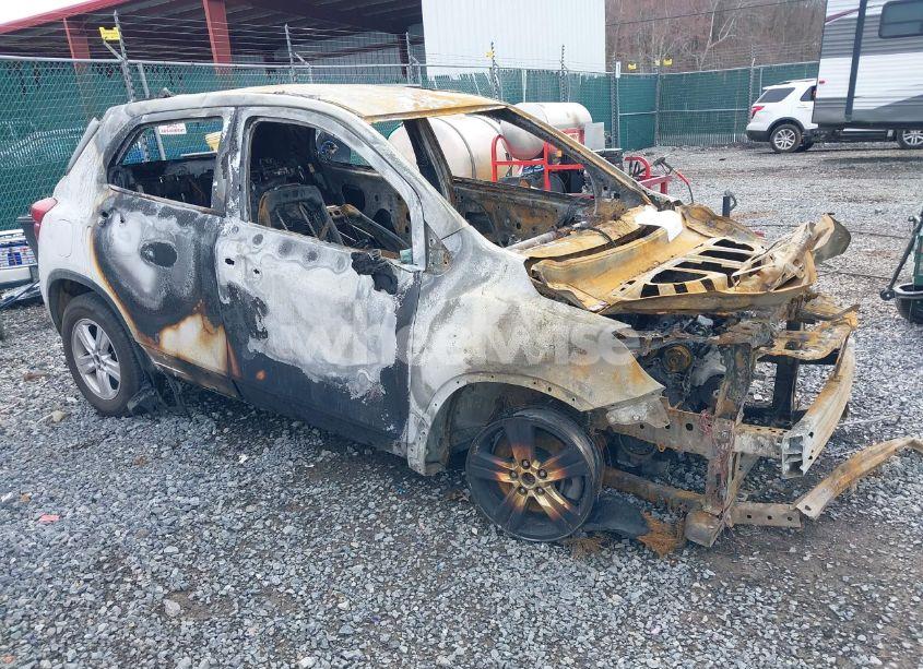 2019 Chevrolet Trax LT (VIN 3GNCJPSB1KL219211) main photo