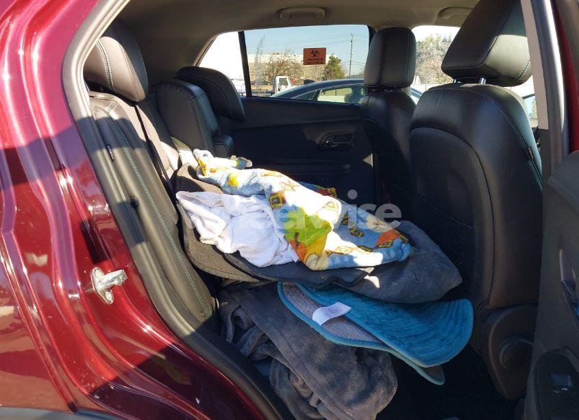 Photo 8 of 2016 Chevrolet Trax LT (VIN 3GNCJPSB2GL237398)