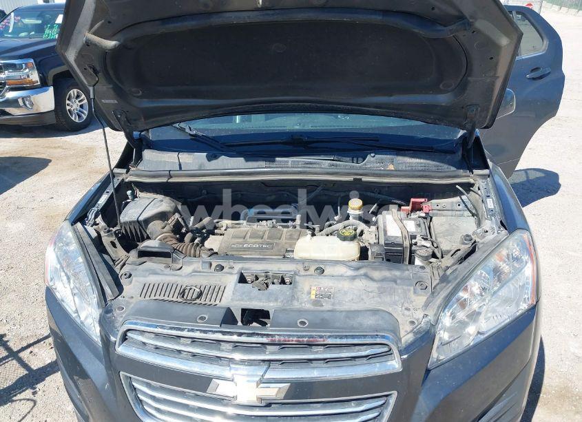 Photo 10 of 2016 Chevrolet Trax LT (VIN 3GNCJPSB2GL244724)