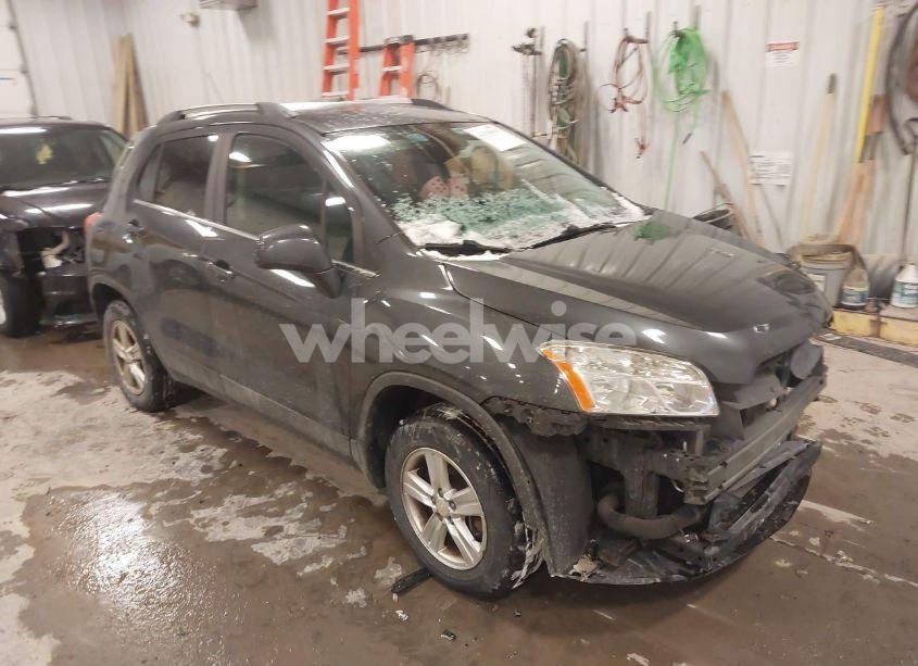 2016 Chevrolet Trax LT (VIN 3GNCJPSB2GL276962) main photo