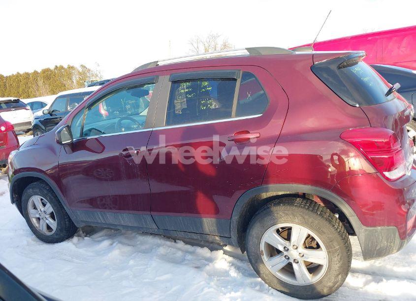 Photo 15 of 2017 Chevrolet Trax LT (VIN 3GNCJPSB2HL215418)
