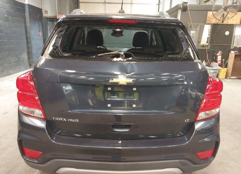 Photo 6 of 2018 Chevrolet Trax LT (VIN 3GNCJPSB2JL285653)