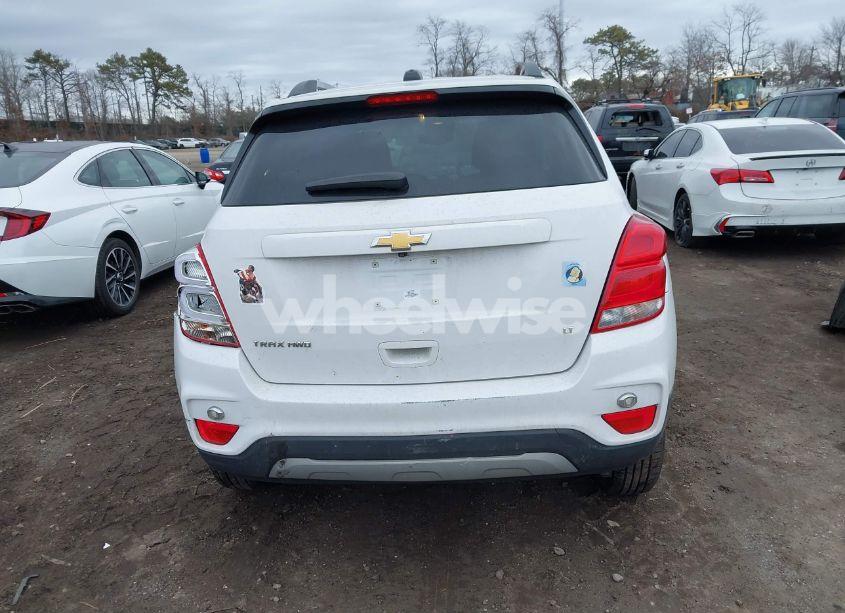 Photo 17 of 2018 Chevrolet Trax LT (VIN 3GNCJPSB2JL339632)