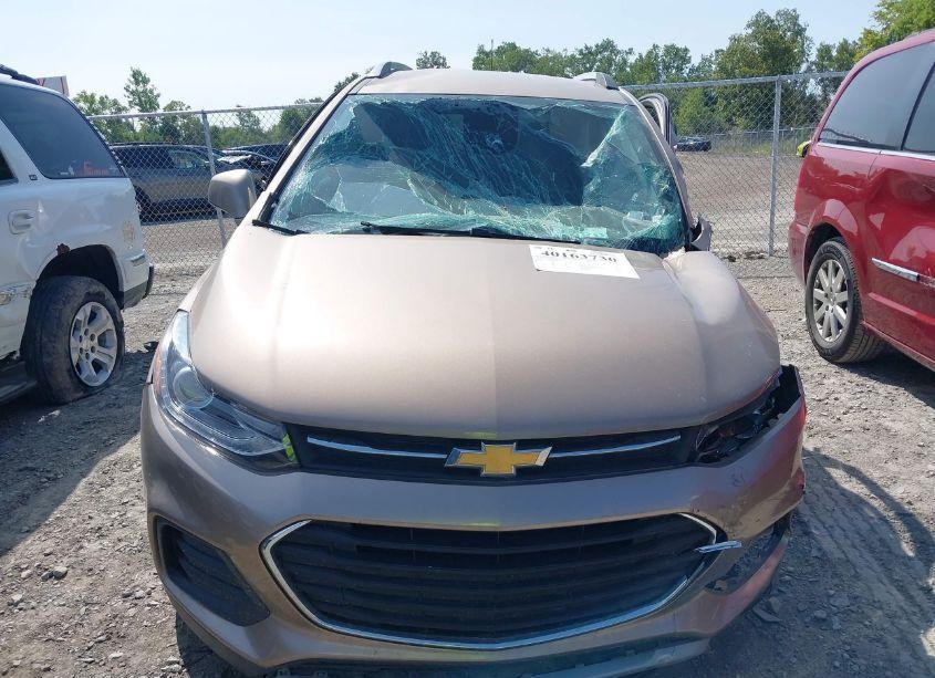 Photo 12 of 2018 Chevrolet Trax LT (VIN 3GNCJPSB2JL417729)