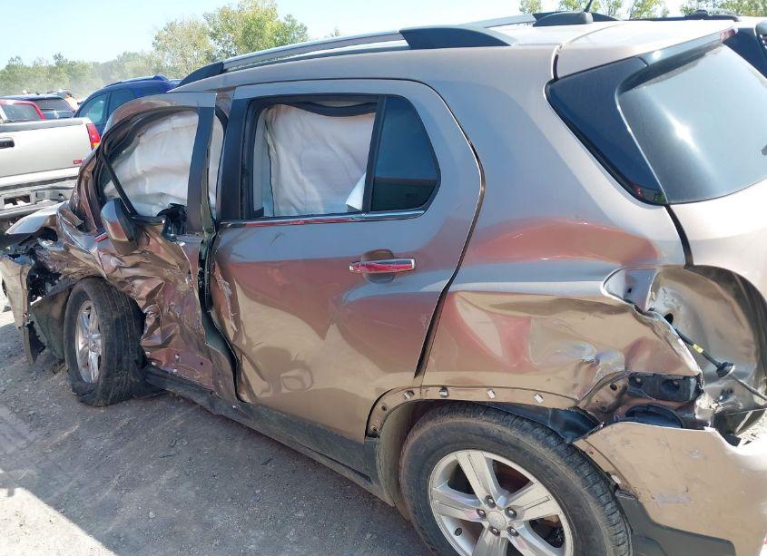 Photo 14 of 2018 Chevrolet Trax LT (VIN 3GNCJPSB2JL417729)