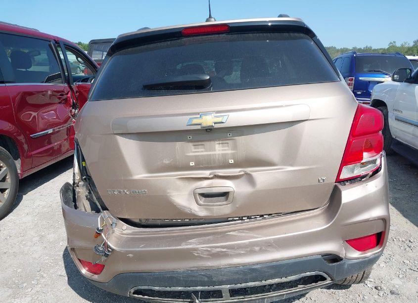 Photo 16 of 2018 Chevrolet Trax LT (VIN 3GNCJPSB2JL417729)