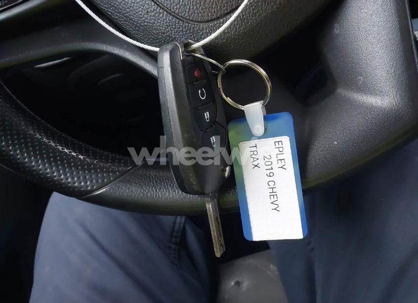 Photo 11 of 2019 Chevrolet Trax LT (VIN 3GNCJPSB2KL212672)