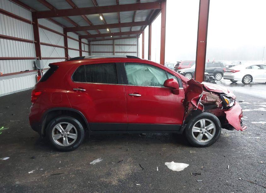 Photo 14 of 2019 Chevrolet Trax LT (VIN 3GNCJPSB2KL258616)