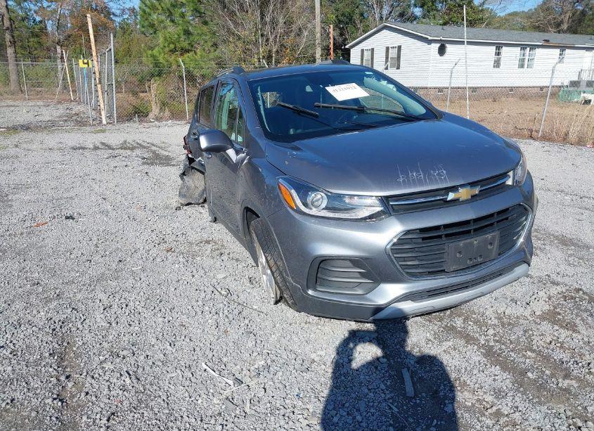 2020 Chevrolet Trax AWD LT (VIN 3GNCJPSB2LL258133) main photo