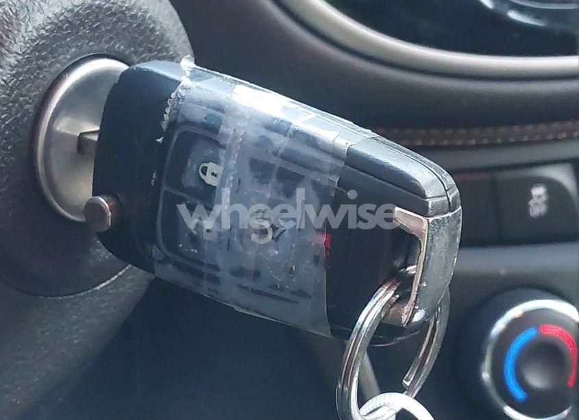 Photo 11 of 2018 Chevrolet Trax LT (VIN 3GNCJPSB3JL155171)