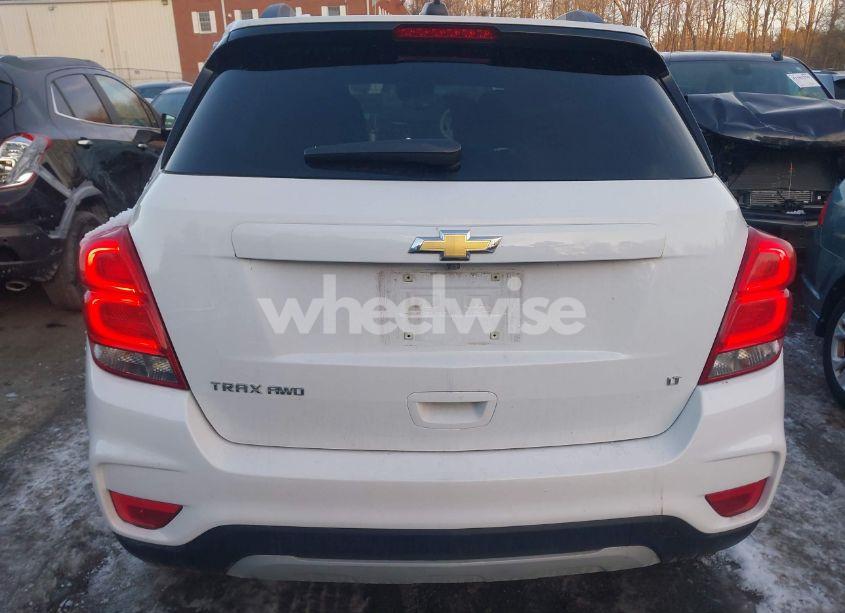 Photo 16 of 2018 Chevrolet Trax LT (VIN 3GNCJPSB3JL155171)