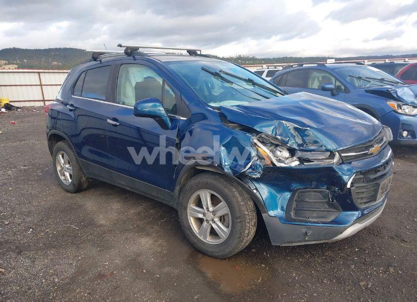 2019 Chevrolet Trax LT (VIN 3GNCJPSB3KL167581) main photo