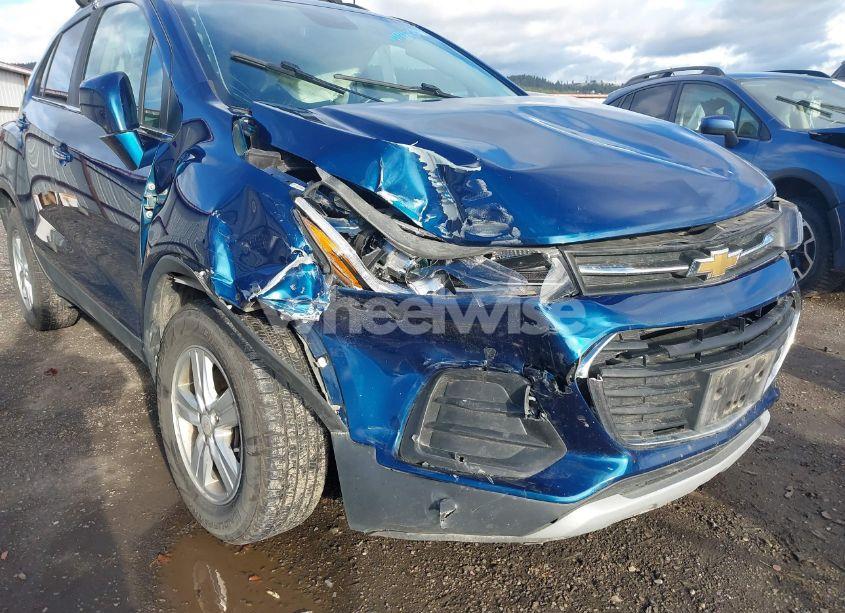 Photo 6 of 2019 Chevrolet Trax LT (VIN 3GNCJPSB3KL167581)