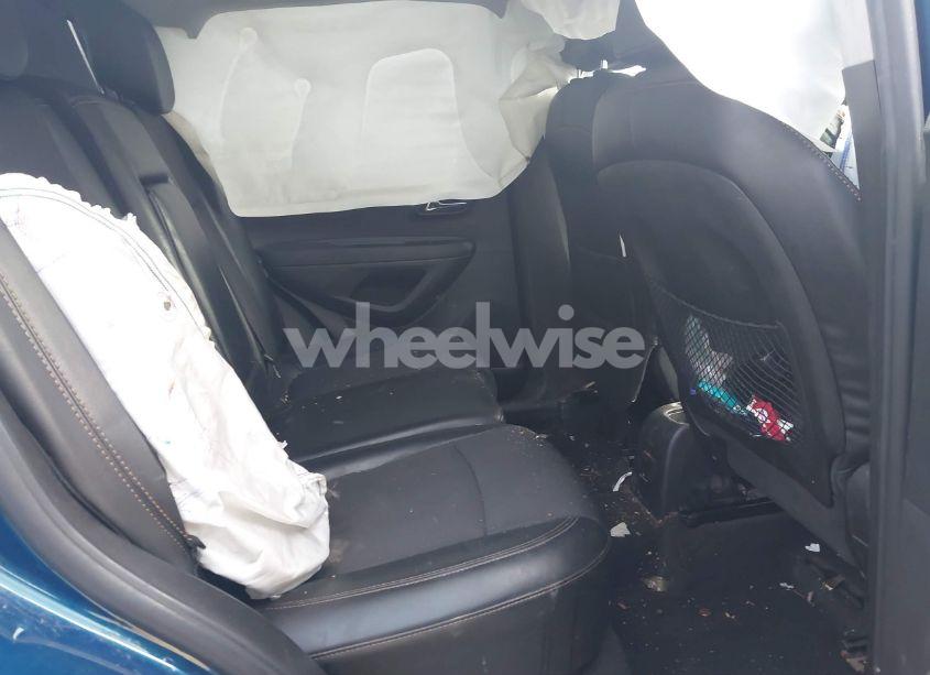 Photo 8 of 2019 Chevrolet Trax LT (VIN 3GNCJPSB3KL167581)