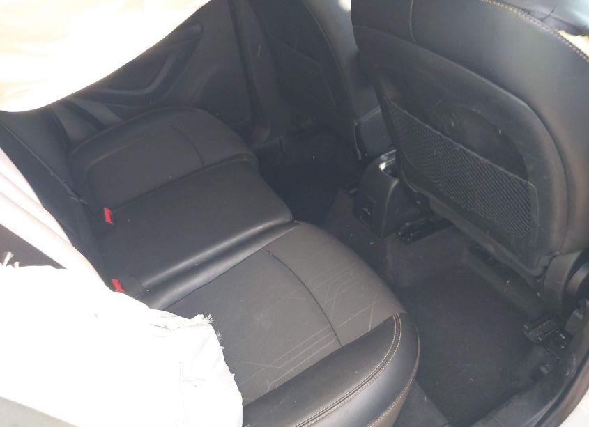 Photo 8 of 2019 Chevrolet Trax LT (VIN 3GNCJPSB3KL221137)