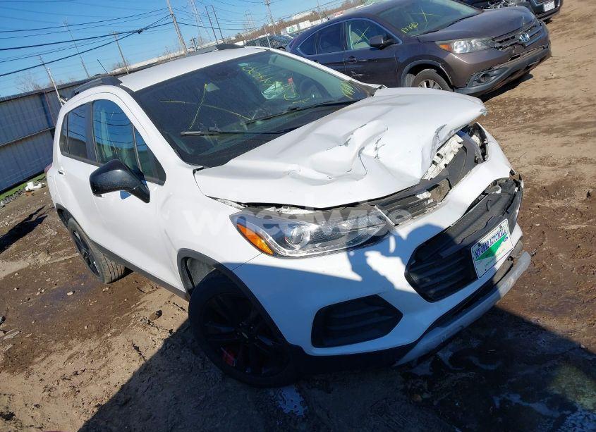 2019 Chevrolet Trax LT (VIN 3GNCJPSB3KL227892) main photo