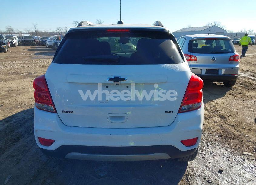 Photo 16 of 2019 Chevrolet Trax LT (VIN 3GNCJPSB3KL227892)