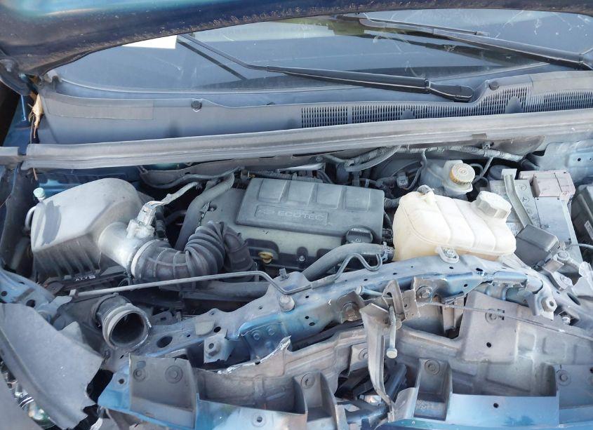 Photo 10 of 2019 Chevrolet Trax LT (VIN 3GNCJPSB3KL254669)