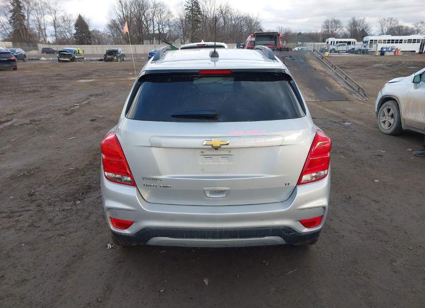 Photo 16 of 2019 Chevrolet Trax LT (VIN 3GNCJPSB3KL287459)