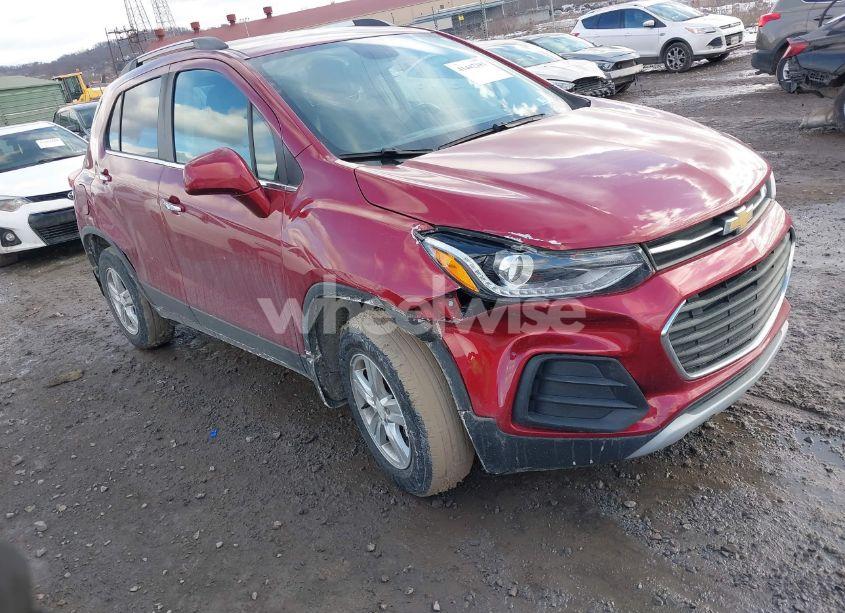 2020 Chevrolet Trax AWD LT (VIN 3GNCJPSB3LL188674) main photo