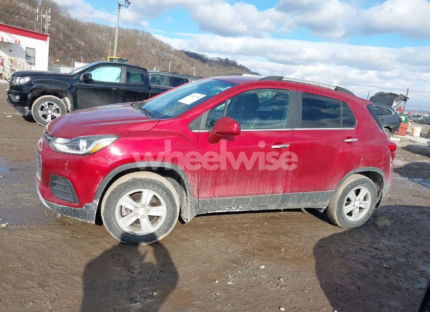 Photo 14 of 2020 Chevrolet Trax AWD LT (VIN 3GNCJPSB3LL188674)