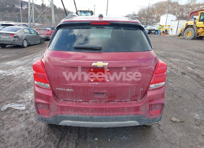 Photo 16 of 2020 Chevrolet Trax AWD LT (VIN 3GNCJPSB3LL188674)