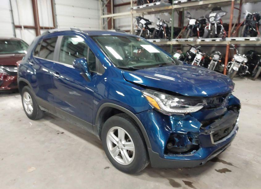 2020 Chevrolet Trax AWD LT (VIN 3GNCJPSB3LL215422) main photo