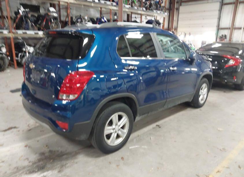 Photo 4 of 2020 Chevrolet Trax AWD LT (VIN 3GNCJPSB3LL215422)