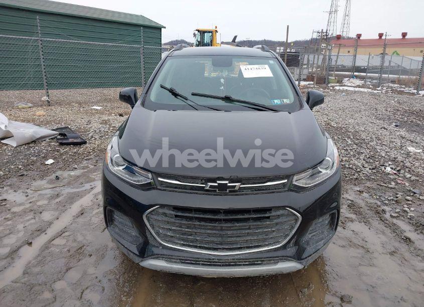 Photo 13 of 2020 Chevrolet Trax AWD LT (VIN 3GNCJPSB3LL334300)