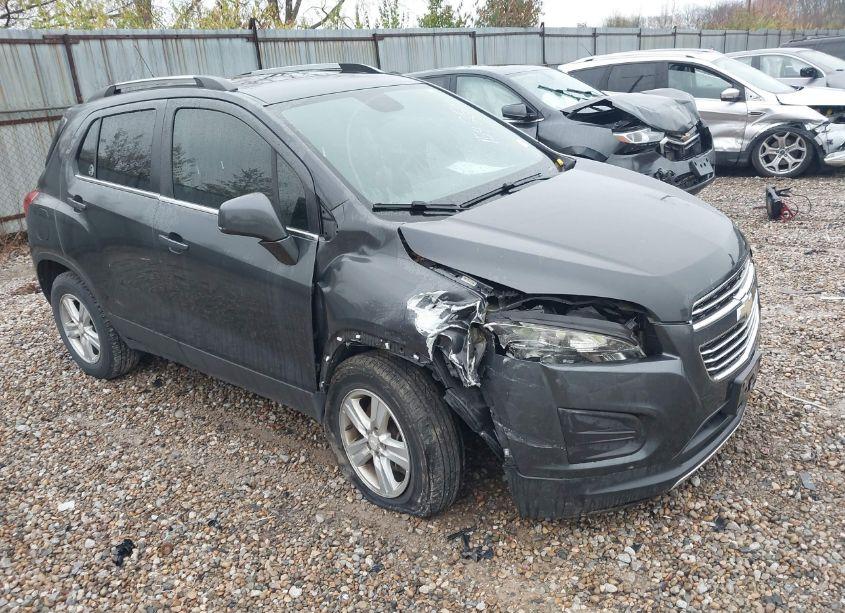 2016 Chevrolet Trax LT (VIN 3GNCJPSB4GL154264) main photo