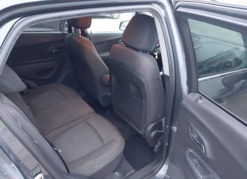 Photo 8 of 2016 Chevrolet Trax LT (VIN 3GNCJPSB4GL158573)