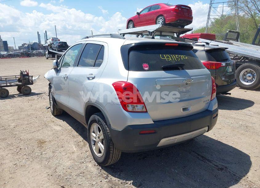Photo 3 of 2016 Chevrolet Trax LT (VIN 3GNCJPSB4GL173302)