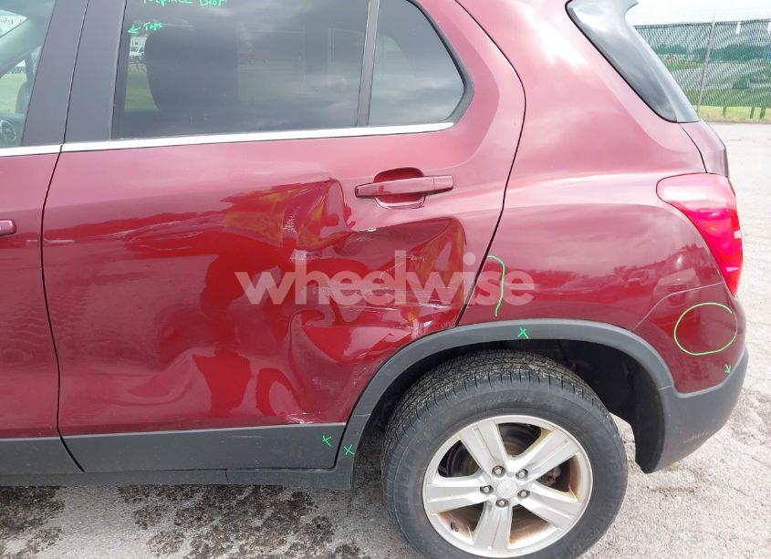 Photo 6 of 2016 Chevrolet Trax LT (VIN 3GNCJPSB4GL222580)