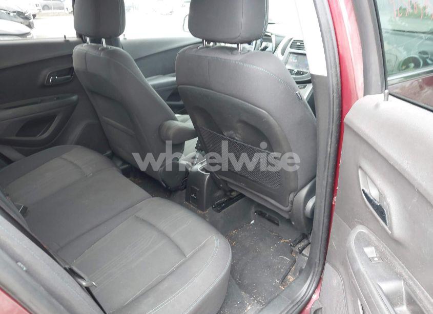 Photo 8 of 2016 Chevrolet Trax LT (VIN 3GNCJPSB4GL222580)